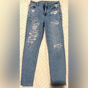 American Eagle Mom Jeans Distressed Light Wash Ripped Straight Leg Denim